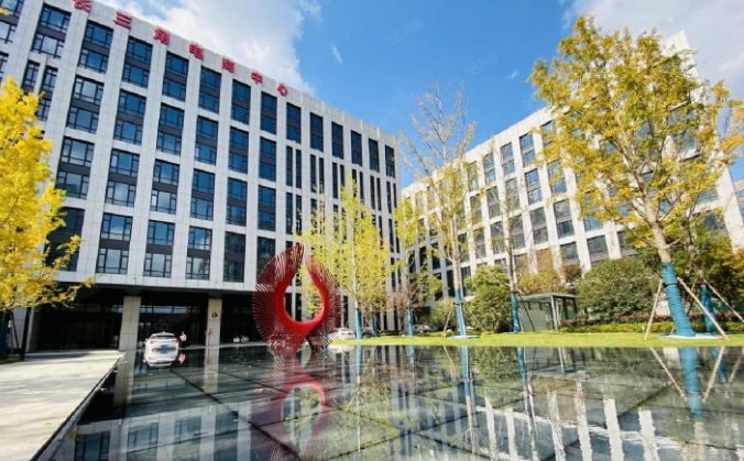上海閔行虹橋商務區4-5元租金寫字樓，品質辦公空間，誠邀入駐