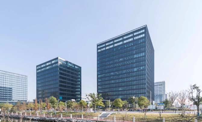 上海中建錦繡天地：蟠中東路的商務新地標，租金僅2.9元/m2/天