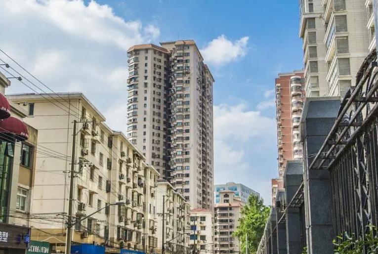 上海天鑰花苑-匯峰大廈：知名企業入駐，商務氛圍濃厚